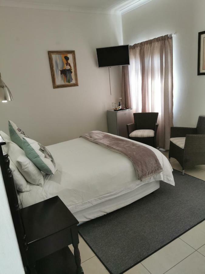 วิคตอเรีย แอนด์ อัลเฟรด เกสท์เฮาส์ Hotel พอร์ตเอลิซาเบธ ภายนอก รูปภาพ